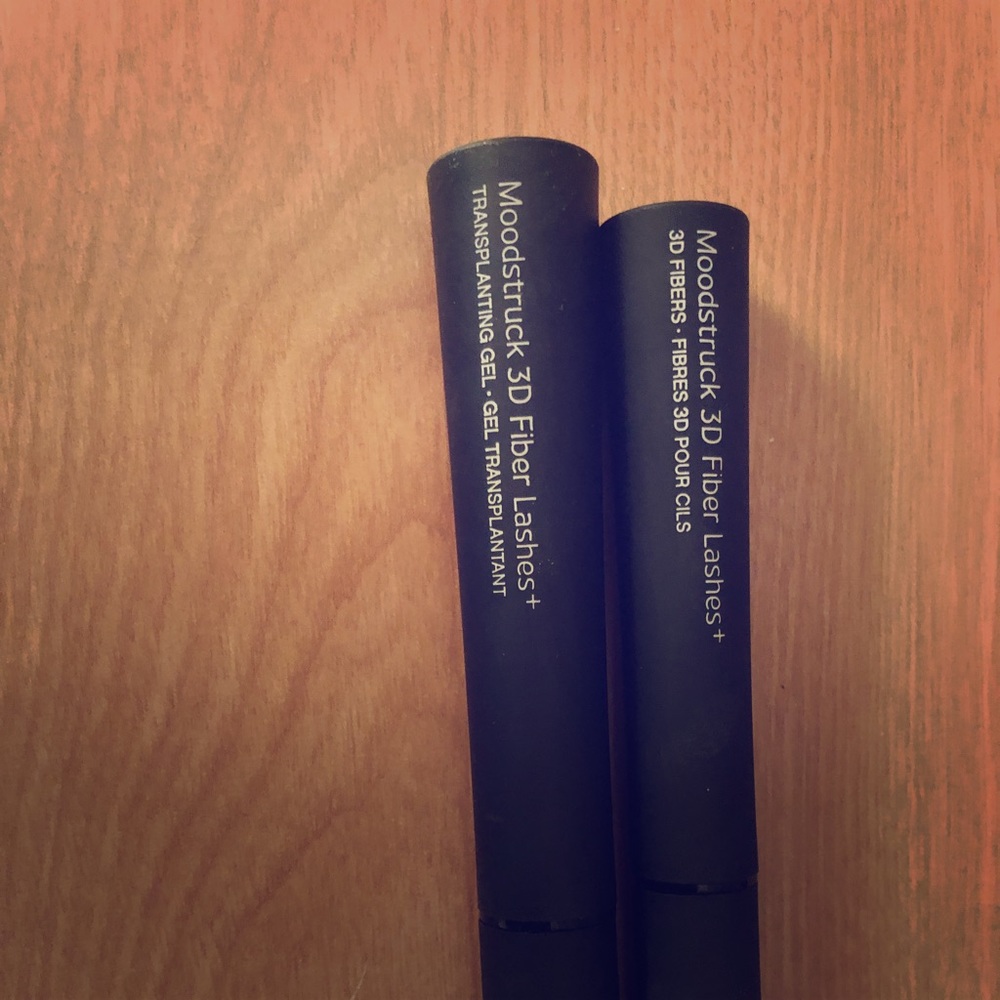 Younique 3D fiber lash mascara never used